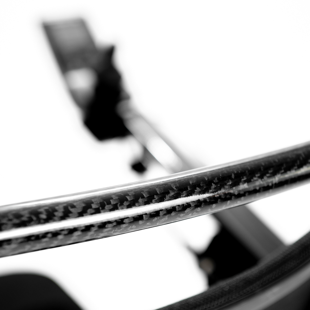 Estrutura 100% em fibra de carbono