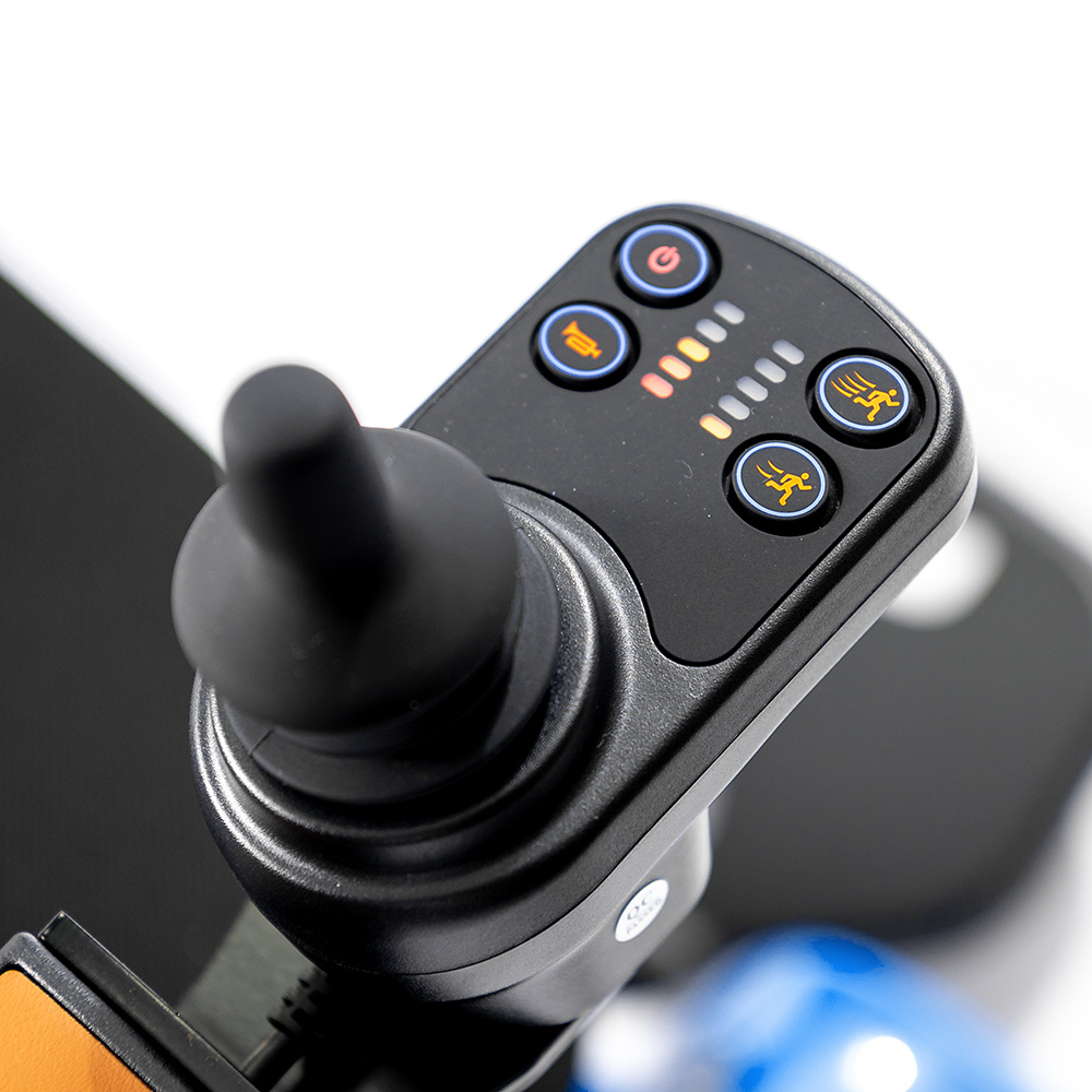 Joystick intuitivo e preciso