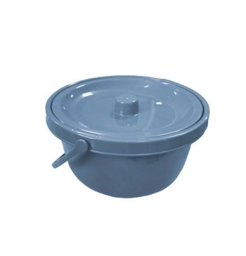 cadeira-banho-higiene-nylon-aluminio-desmontavel-breeze-by-mobility-brasil-azul-escuro-comadre
