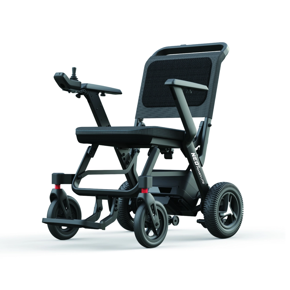 Cadeira de rodas motorizada Neo Power Lite, vista lateral frontal